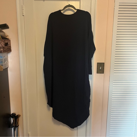 Universal Standard Long Sleeve Geneva Dress - Picture 2 of 4